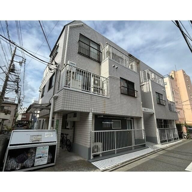 田垣マンションのエントランス