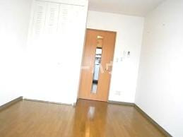 サンハイム久保田の居間・リビング