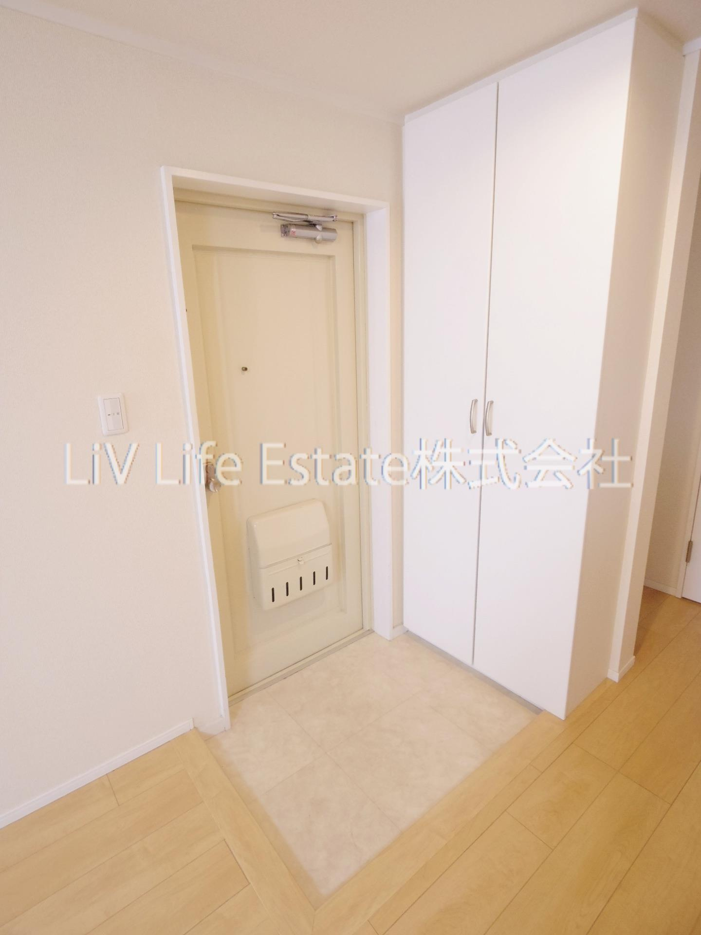 ガーデン花小金井(ガーデンハナコガネイ)の玄関