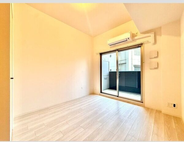 エスリード ザ・レガリア新栄ALTAIERの居間・リビング