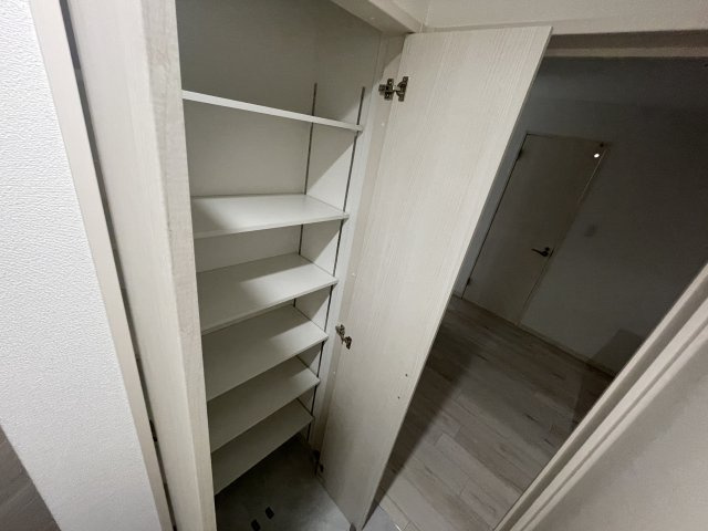 フォレストクリエオーレ中島通の収納