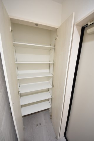 フォレストクリエオーレ中島通の収納