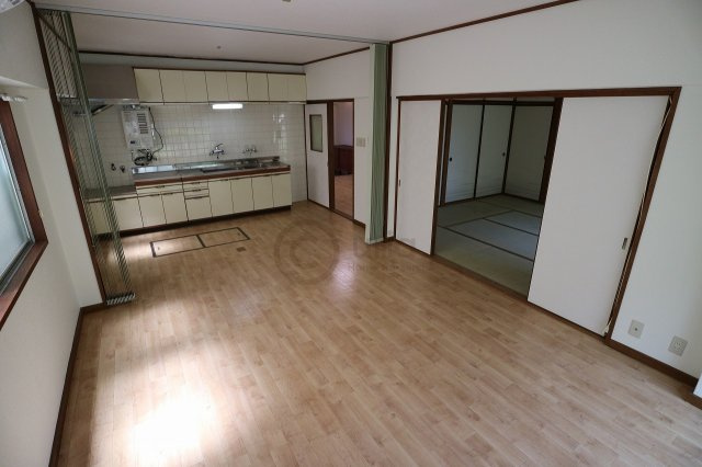 薬師グリーンハイツの居間・リビング