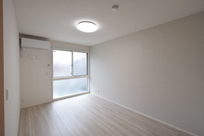 サンパティーク住吉の洋室