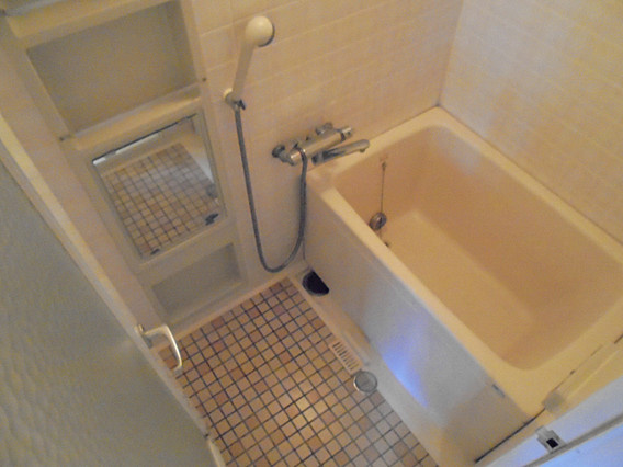 ベルレーブ本山の浴室