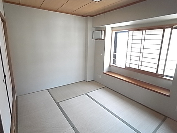 ベルレーブ本山の居間・リビング