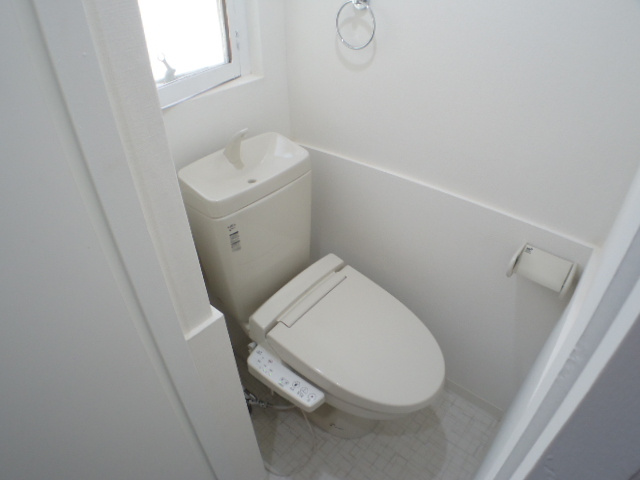 岡本梅林住宅のトイレ