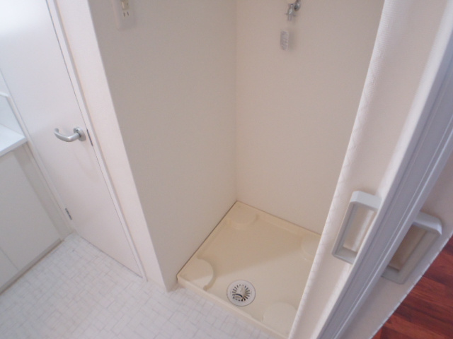 岡本梅林住宅の洗面所