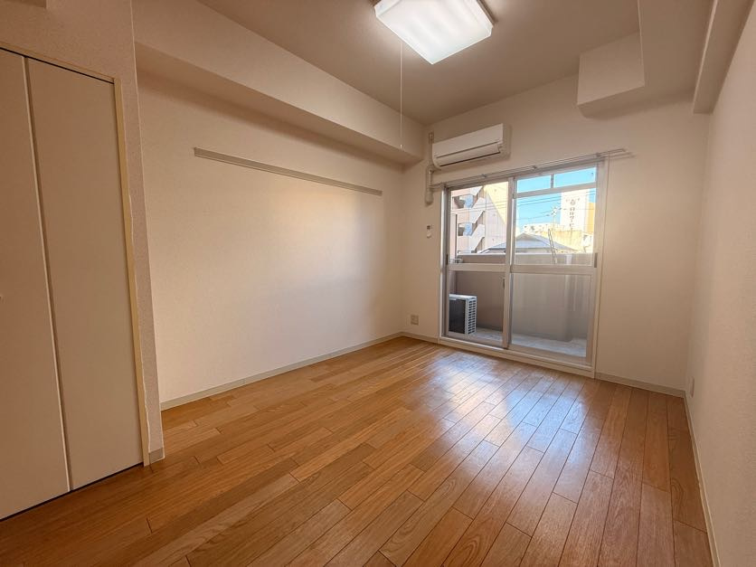 サンコーウィズダムスクウェアの居間・リビング