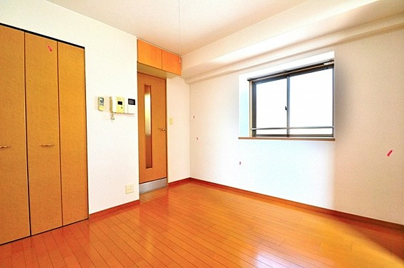 エステムコート新神戸エリタージュの洋室