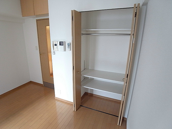 エステムコート新神戸エリタージュの収納