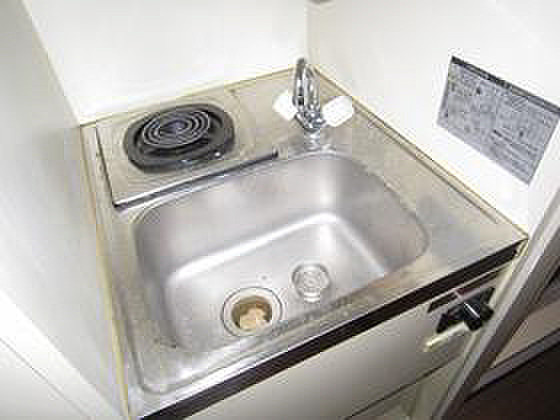 ネオダイキョー三宮のキッチン