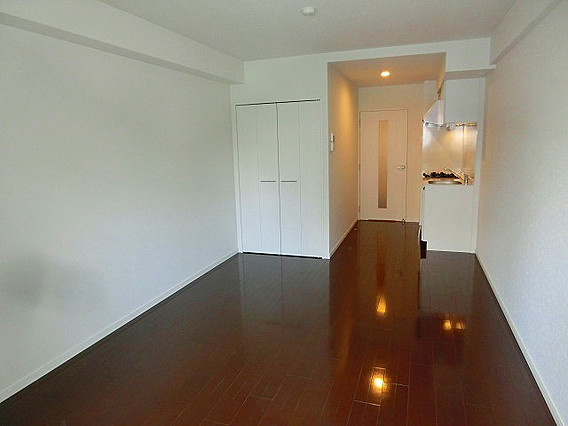 SDグランツ新神戸の洋室