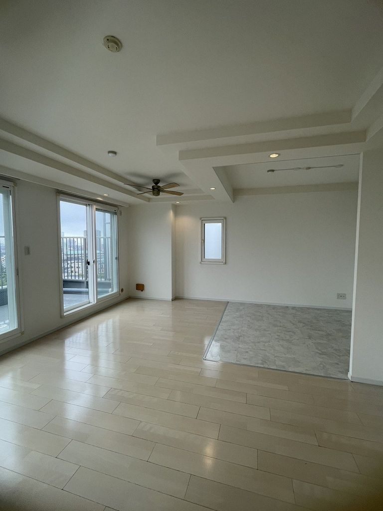 ディナスティ御影山手の居間・リビング