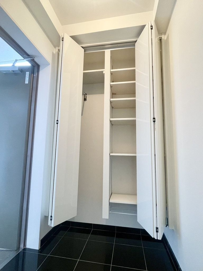 ディナスティ御影山手の収納