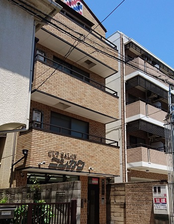 ハイツ西川の外観