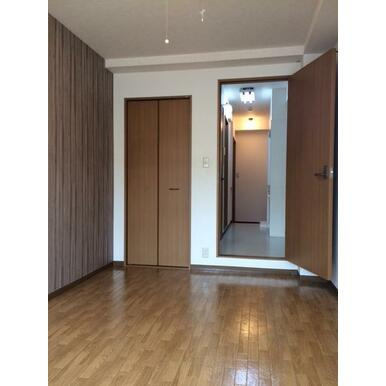 ハイツ西川の居間・リビング