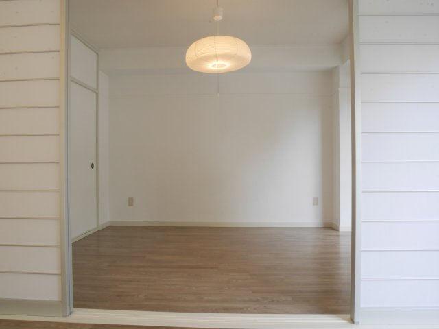 北野コーポラスの居間・リビング