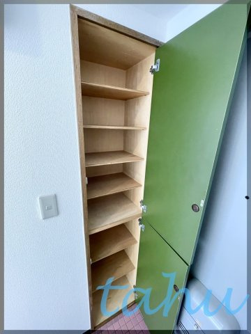 ローヤルガーデンの収納