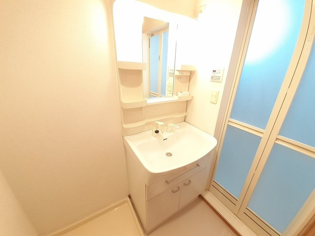 モダン・エディフィスⅠの洗面所|洗面所