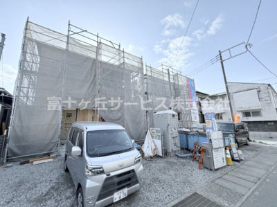 【外観】 | 田方郡函南町仁田 12期 新築一戸建て 3号棟 | 現在建築中の外観画像です。ご内覧は同じメーカーの完成物件へご案内いたしますので、いつでもご相談ください！