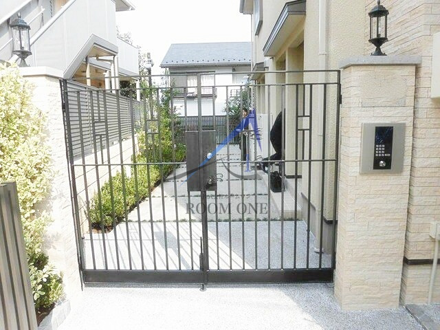 あめつちののエントランス|エントランスです。