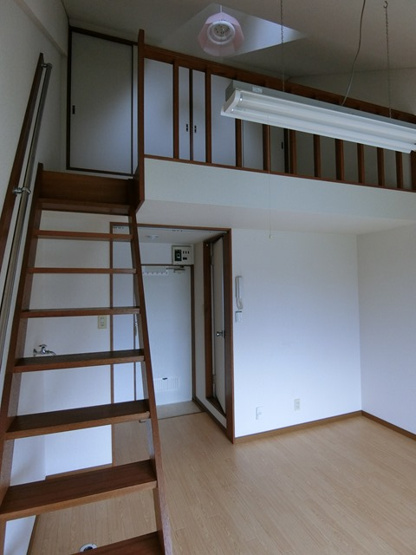 【居間・リビング】 | メゾンド鷹の台 | 参考・別室