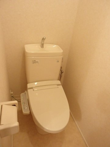 ＭＹコート自由が丘のトイレ|温水洗浄便座付き