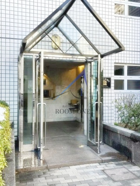 トップ明大前第三のエントランス|エントランスです。