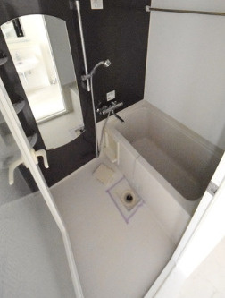 ルクレ高野台レジデンスの浴室