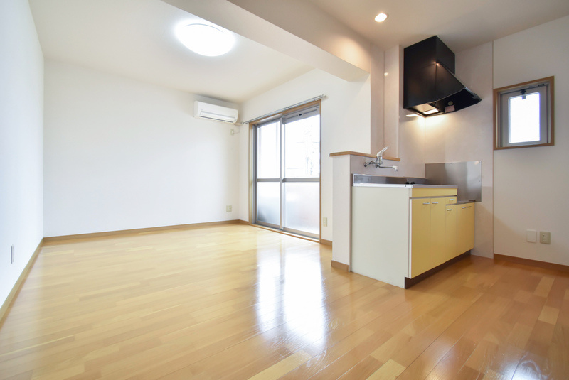 久留米市宮ノ陣４丁目のアパートの居間・リビング|おしゃれなリビングです