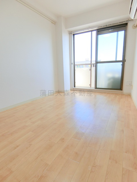 ジョイフル蒲田弐番館の居間・リビング