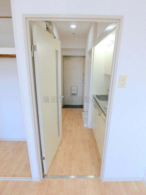 ジョイフル蒲田弐番館の内装|廊下
