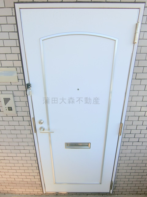 ジョイフル蒲田弐番館の玄関