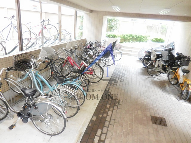 藤和シティホームズ新宿余丁町のその他共用部分|駐輪場です。