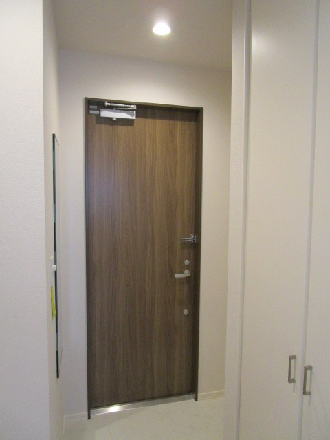 NSメゾン横浜の玄関