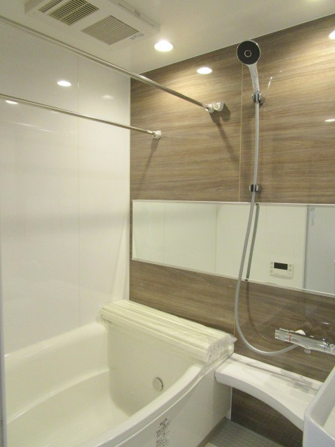 NSメゾン横浜の浴室