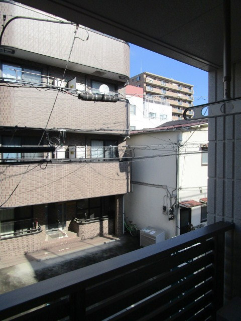 NSメゾン横浜のバルコニー