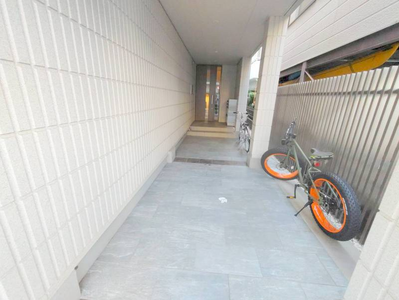 NSメゾン横浜の駐車場