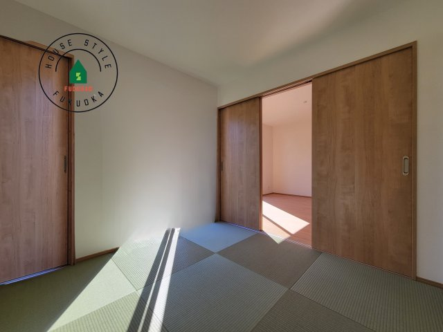 糸島市板持2丁目第1-2棟（B号棟）の内観：施工例|将来的に、琉球畳を引きまして和室風にすることも可能です。