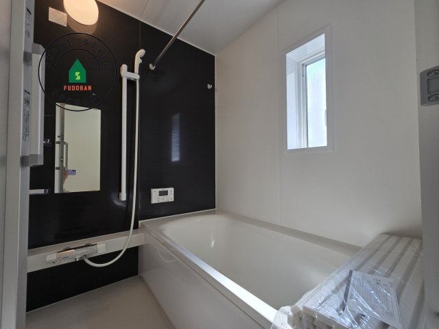 那珂川市今光8丁目第2-3棟（2号棟）の内観：施工例|浴室は一日の疲れを癒す場所だから、家族みんながゆったりできる快適設計。追い炊き機能付きオートバス。安定した温度で、いつでも快適に入浴できます。