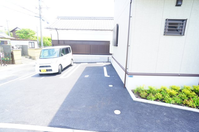 ヴェルトメゾンの駐車場