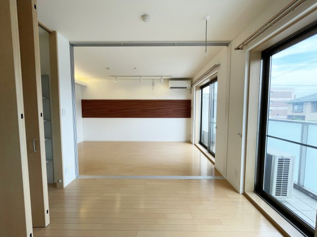 ベレオ一ツ橋の居間・リビング