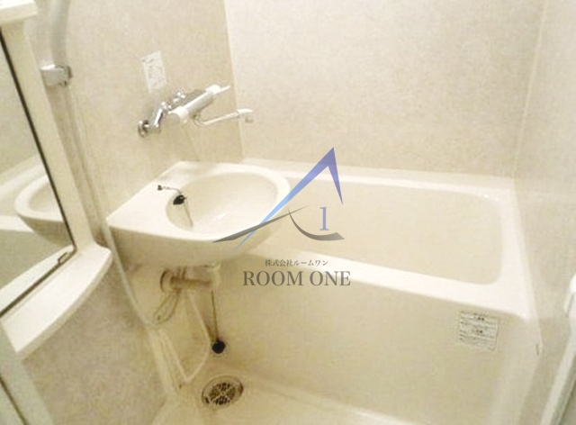 アヴァンティーク銀座東の浴室|お風呂です。