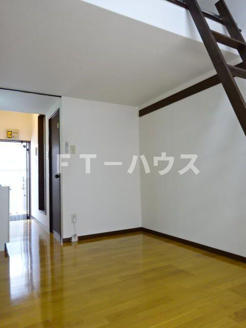 メゾン・セレーナの居間・リビング