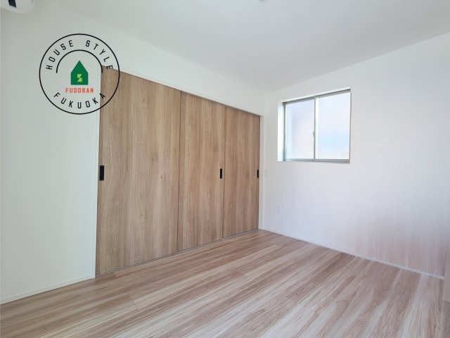 春日市弥生2丁目第1-2棟(4号棟)の内観：施工例|柔らかい畳が心地よい和室