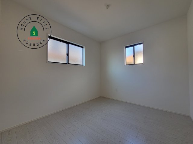 太宰府市青山1丁目第2-1棟(1号棟)の内観：施工例|主寝室には収納力に優れたクローゼットがありますので、お部屋もすっきり片付きます。