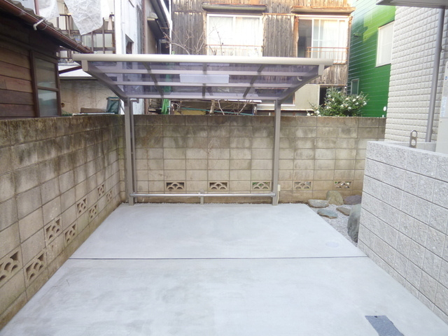 メゾン バーグ ソレイユのその他共用部分|★屋根付きバイク置場空あり★