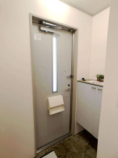 【玄関】 | スペースMHM A棟