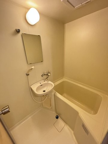 【浴室】 | プルグランド